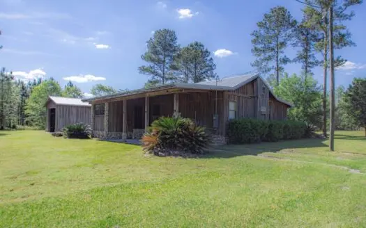 North Florida Cabin on Secluded 13 Acres with Pond