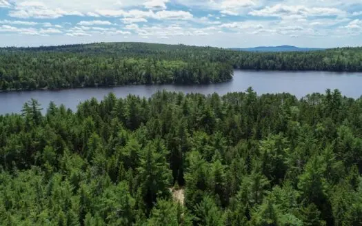 Private Waterfront Cottage