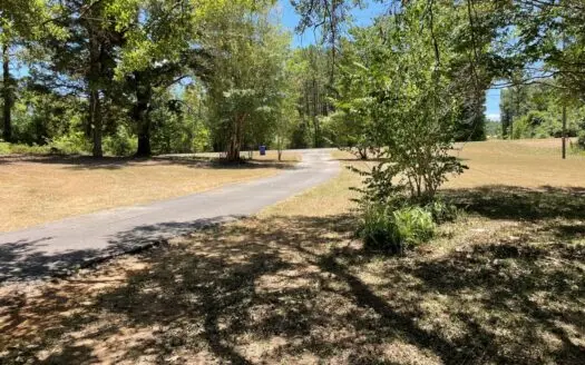 East Texas Home on Acreage for Sale