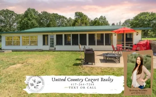 Ozarks Country Home with Acreage for Sale in Oregon County