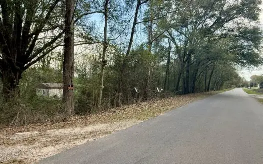 Land for sale with paved road frontage, electric and public water, Chancellor, AL