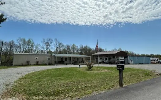 Mobile Home W/ Addition-Storage Bldgs. / Columbia, Ky.