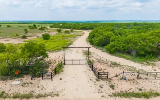 Turnkey Gouldbusk TX Hunting Ranch with Lodge, Pool and Ponds