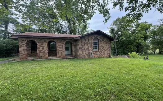 Fixer-Upper with Endless Potential Near Dale Hollow Lake