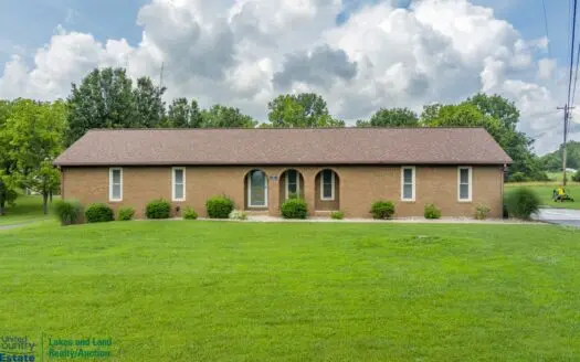4-Bedroom Home with Inground Pool Near Dale Hollow Lake