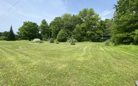 Peaceful Country living in this 2bdrm,1 bath home on 10.59 acres