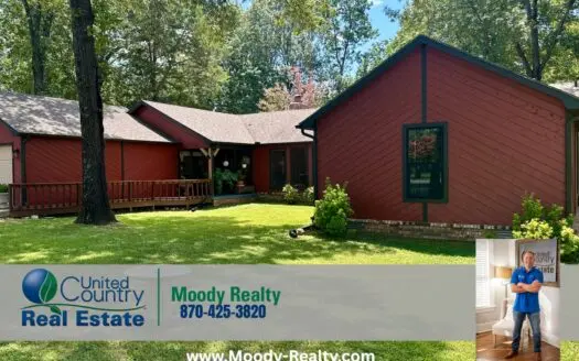 Modern Home In Town In Mountain Home Arkansas