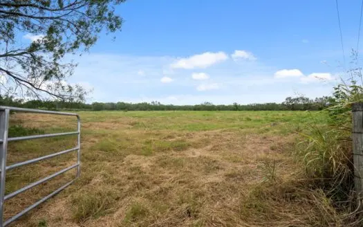 25 Acres in Jourdanton ISD – Ideal for Homesite or Hunting