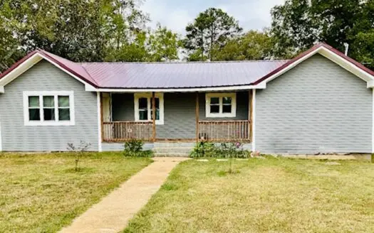 Charming Country Retreat on Acreage for Sale in Butler Co., AL