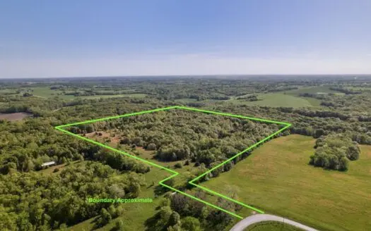 40 Acres Caldwell County MO – Hunting Land with Scenic Build Site