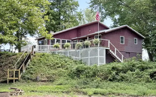 Riverfront Cabin Property in Southwest Missouri for Sale