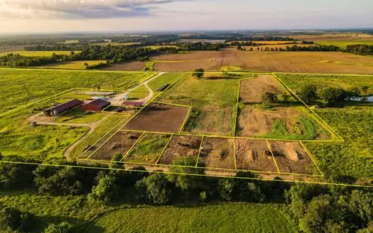 496+- acres for sale Sheldon MO