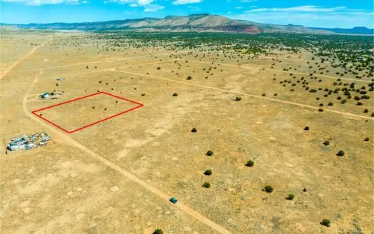 Fantastic rural property with convenient access