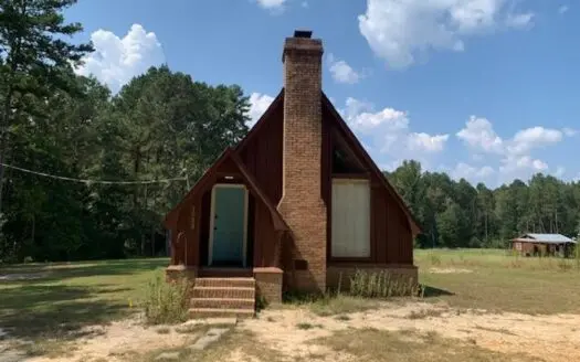 A-Frame Cabin with Wood Burning Fireplace Copiah County Wesson MS