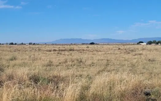 10 Acres with Mountain Views on Ideal Land For New Homebuild