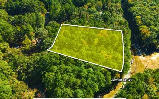 Lake Gaston Living: Your Home Escape Awaits!