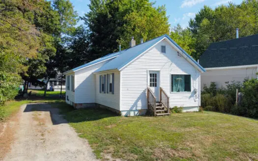 3 Bedroom Intown Ranch with Water Views