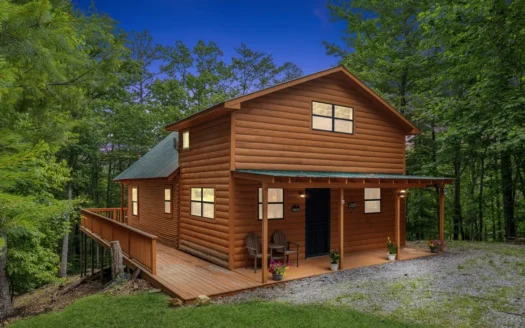 Cabin for Sale in Tellico Plains, TN