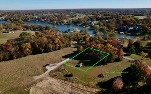 Lake Viking MO Lot 1667 – Half Timber, Half Open, With Power