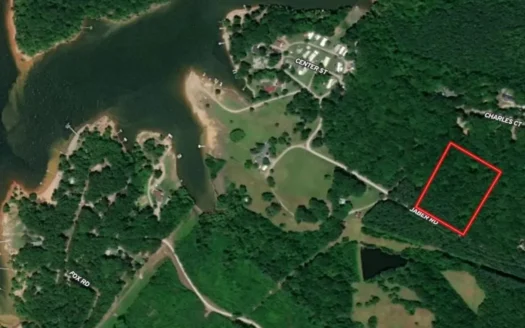 Kerr Lake Lookout With A Community Dock!