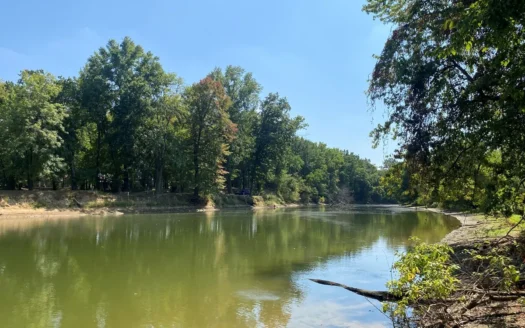 Waterfront Land For Sale With Connection To The Tn River