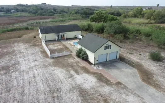 Lakeside Home for Sale at Lake Corpus Christi, TX