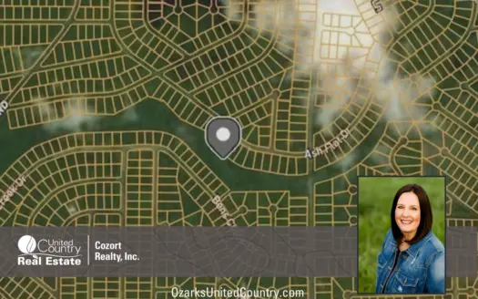 Vacant Land near the Lake in Horseshoe Bend, Arkansas