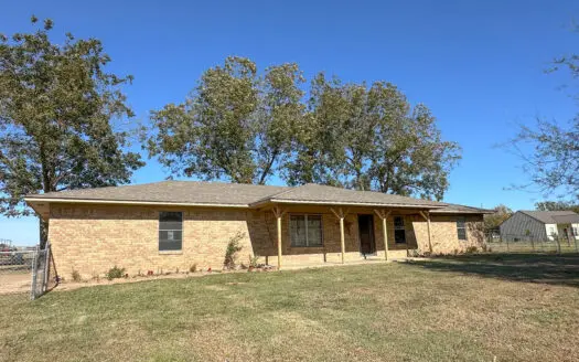 Home Land For Sale Mount Pleasant Titus County TX Cattle Horses