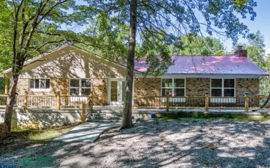 Fully Remodeled Home Near Dale Hollow Lake
