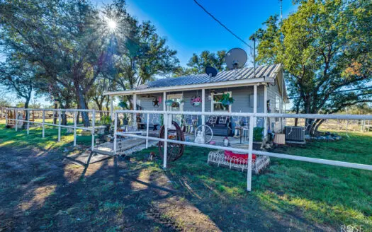 Hill Country 622-Acre Hunting & Ranch Retreat