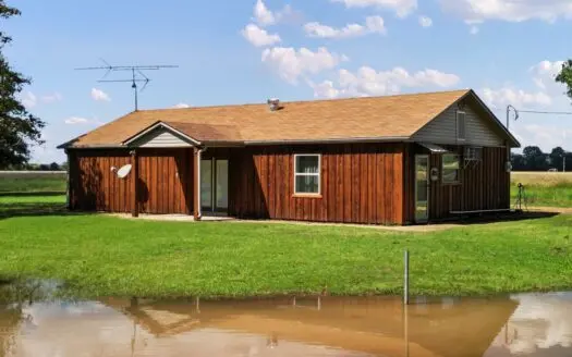 Hunting and Fishing Lakeside Retreat!!!