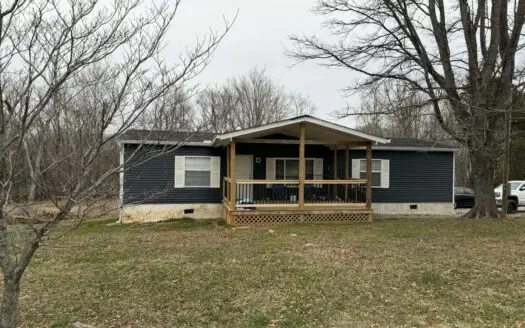 Home on 1.9+/- Acres in Albany, Kentucky