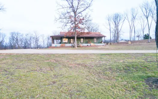 Country Home on 10 acres Truman Lake