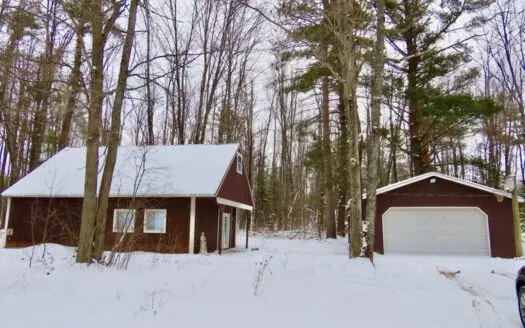 Northern Michigan Hoe on 1.86 Acres for Sale Atlanta MI