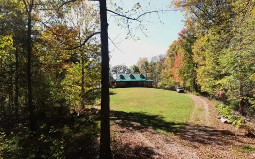 4 Bedroom Cabin on approx 150 Acres Knifley, Kentucky