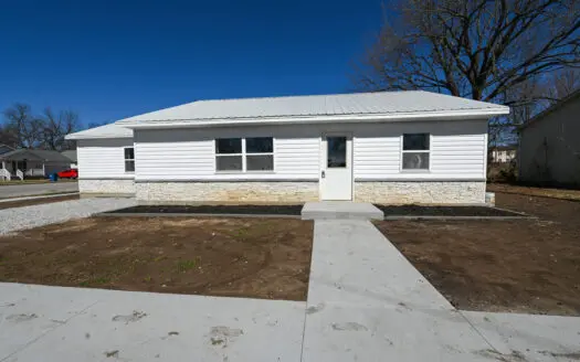 House for sale in Lamar Missouri