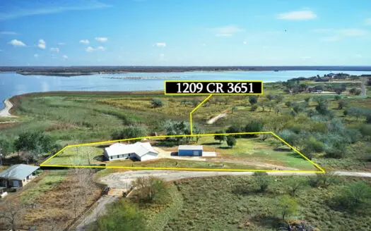 Premier Texas Waterfront Home & Property Opportunity