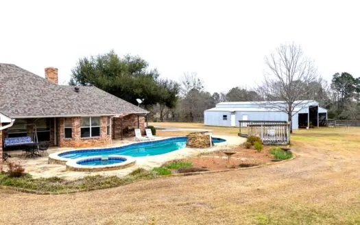 East Texas Ranch for Sale in Lindale TX in Smith County