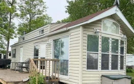 Park Model w/ Loft For Sale in Oak Lake Campground, Kerrick MN