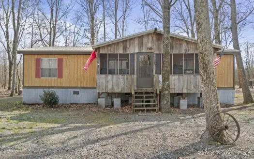 3 Bed 2 Bath Hunting/Fishing Cabin For Sale near Little Red River