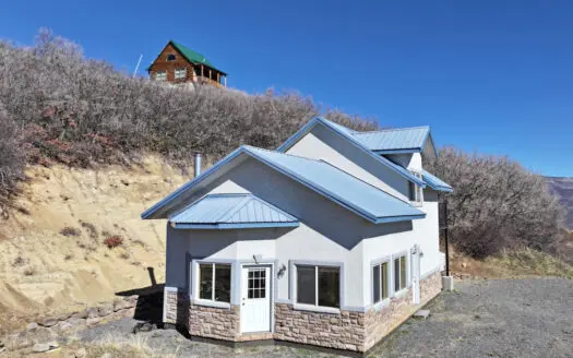 Lakefront Mountain Property For Sale