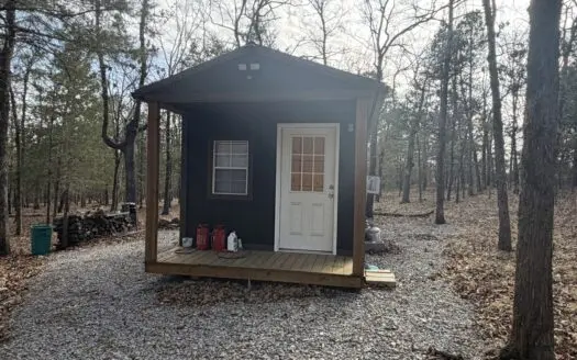 Cabin and 20 acres off grid cabin in Red Oak, OK