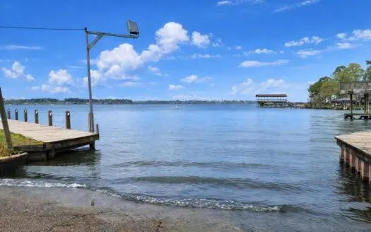 Build Your Dream Home on the Golf Course with Lake Houston access