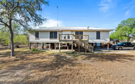 Secluded property with pool and wildlife