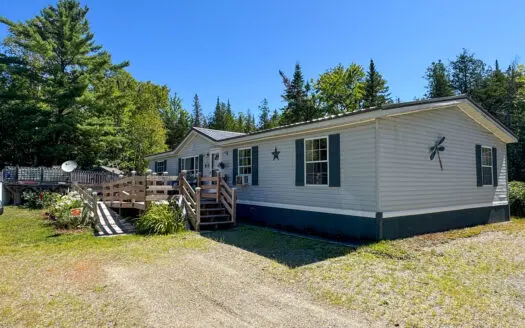 3 Bedroom Ranch on 2.2 Acres with Pool  – Lee, Maine