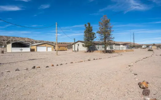 Move-In Ready Home on Large Lot for Sale in Williamsburg, NM