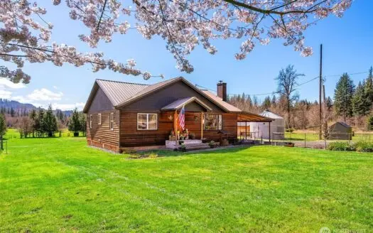 Private Lewis River Homestead with Acreage & Barn