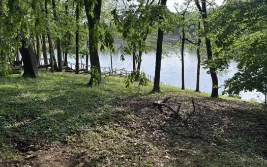 Lakehouse on Barren River Lake