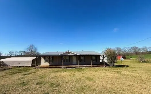 Amite County, MS 4-Bed Mobile Home on 5.41 Acres