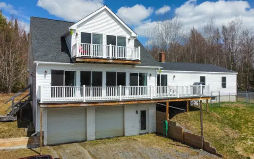 Spacious Contemporary Style Home – Parkman, Maine